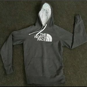 The North Face Hooded Sweatshirt 🧩🧩🧩🧩🧩🧩🧩🧩